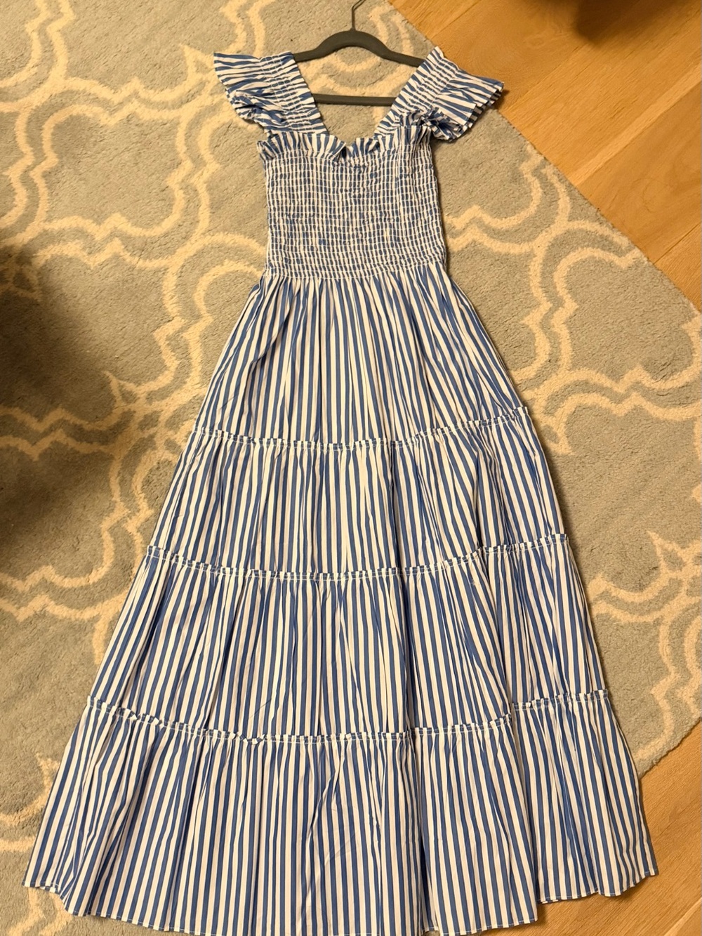 NWOT - Quince 100% Cotton Poplin Smocked Midi Dress - Picture 2 of 5